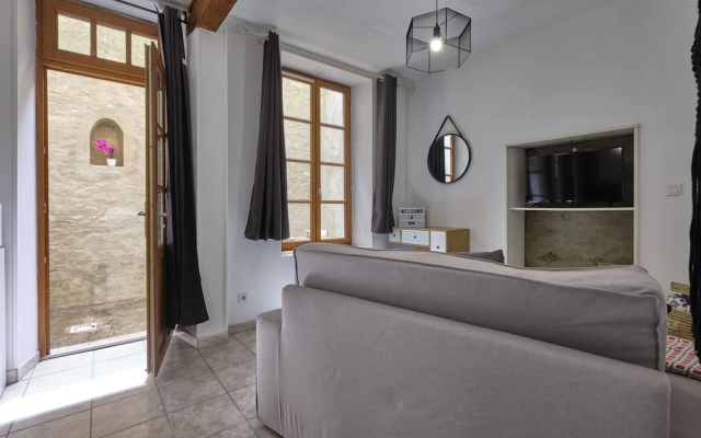 Un cocon avec terrasse en Bastide