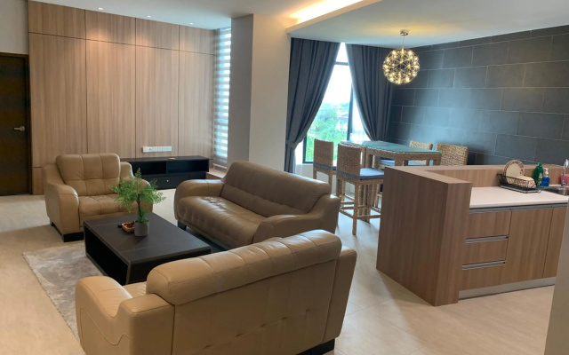 3Bedroom Rex Apartment 5min Drive to Vivacity