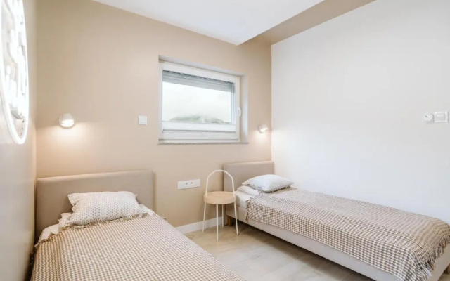 Apartament Rentes16