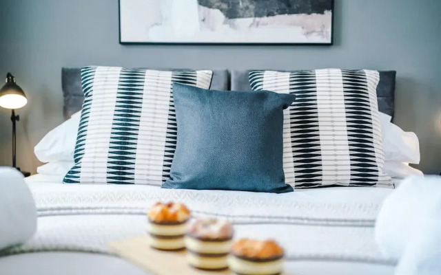 New Stunning Flat Perfect for Business Sleeps 3