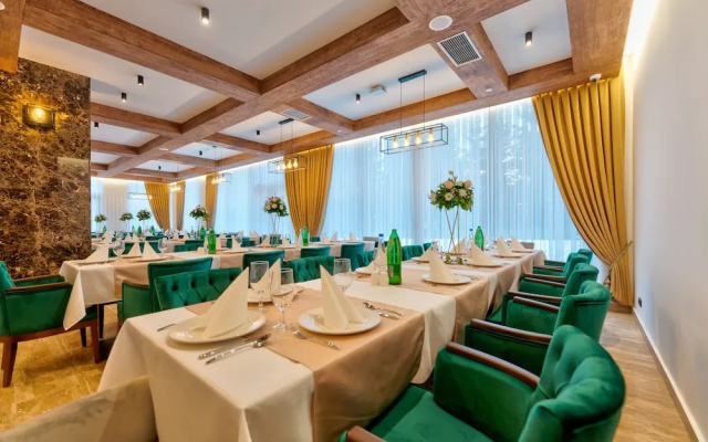 Курортный Отель Queen of Zlatibor hotel & Spa