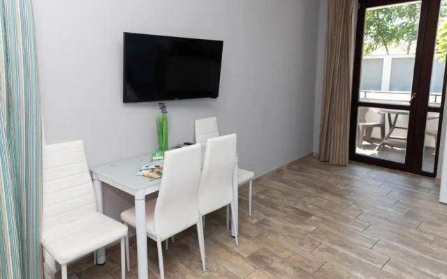Art Apartments