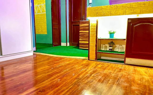 Elegant studio with private entrance with full services