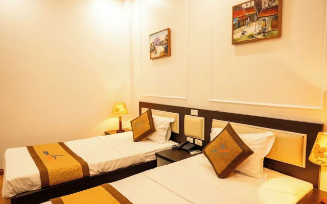 Bay Luxury Chariot Hotel