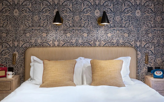 The Plough Hotel
