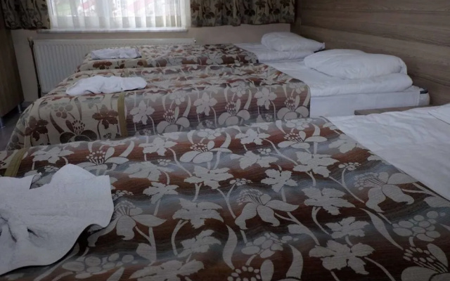 Sarimese Hotel