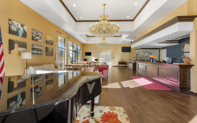 Best Western Plus Big America