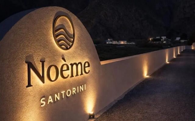 Отель Noeme Santorini