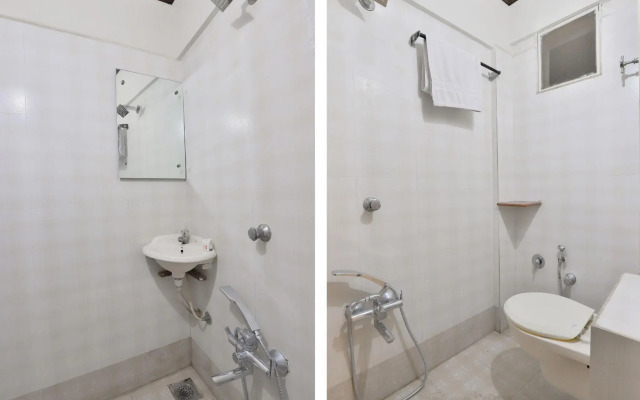 OYO 11578 Nova Hotel Nildeep