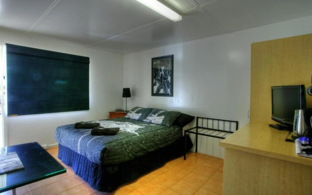 Halls Creek Motel