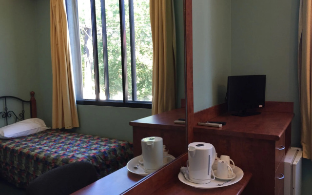 Harp Hotel