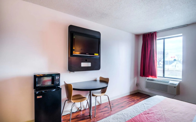Motel 6 Chicago South Lansing 4808