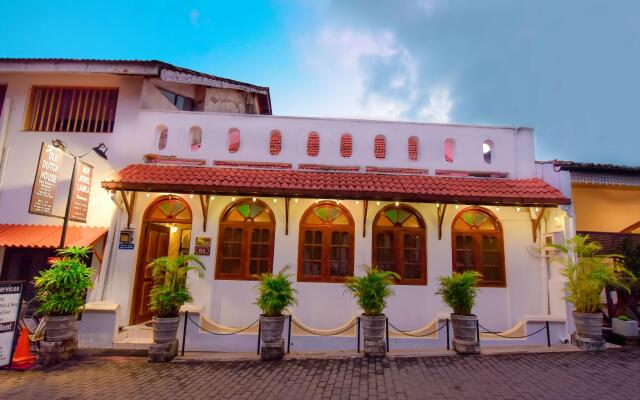 Отель New Old Dutch House Шри-Ланка, Галле - отзывы, цены и фото номеров - забронировать отель New Old Dutch House онлайн вид на фасад