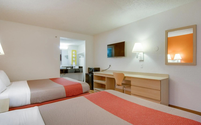 Motel 6 Tacoma, WA - South