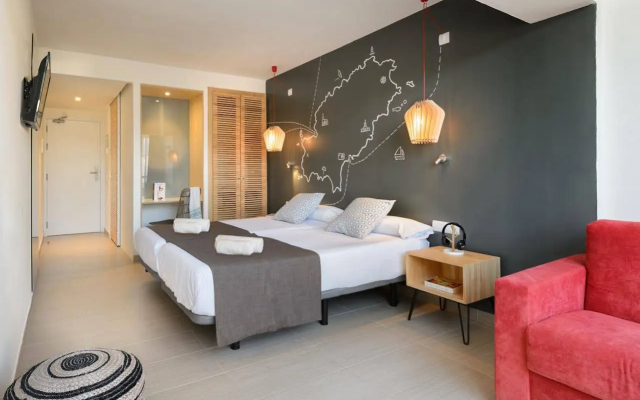 Hotel Vibra Cala Tarida