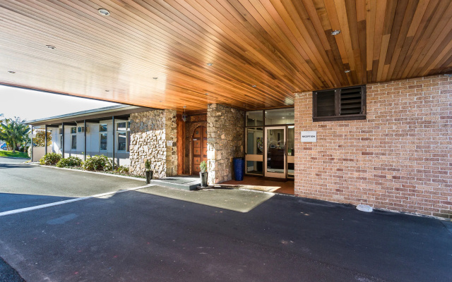 Country Comfort Amity Motel
