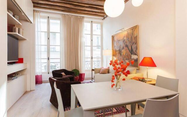 Апартаменты Bourbon Paris Apartment комната для гостей