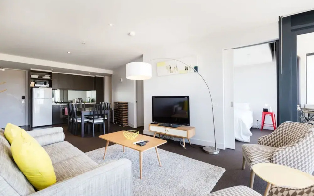 ERICA, 2BDR South Yarra Apartment