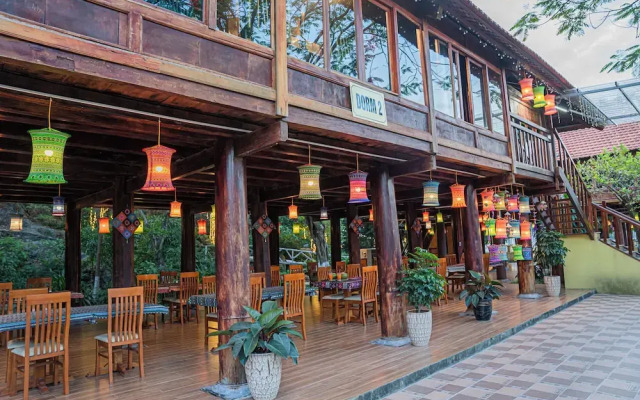 Golden Mountain Hostel