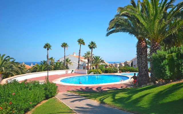 Apartment in Santa Pola with parking space