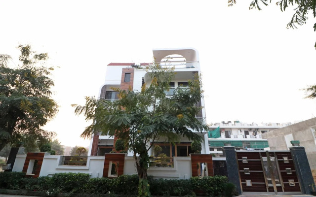 Live Inn By OYO Rooms