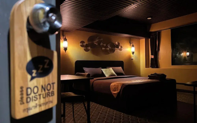 Phoenix Room