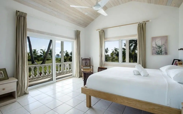 La Bougainvillea Estate 12 Bedroom Duplex