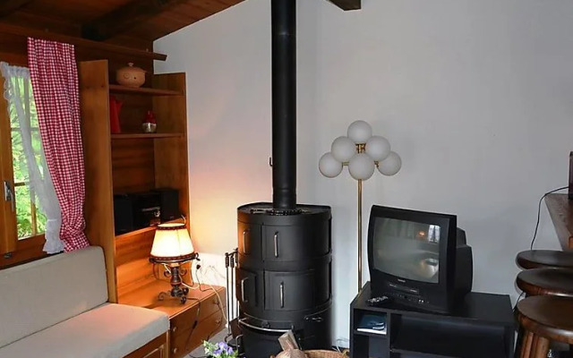 Ismene, Chalet