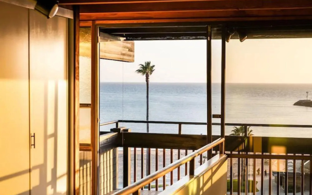 Wave House