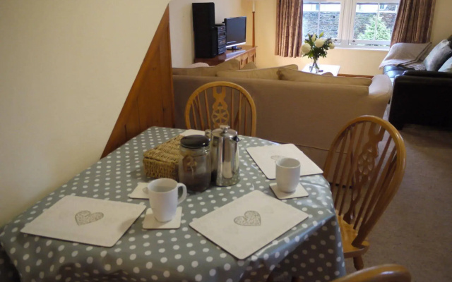 Howgills Guest House & Apartments