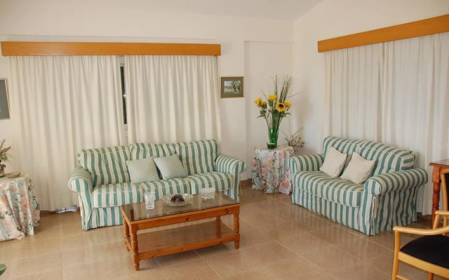 Villa Chrysanthia