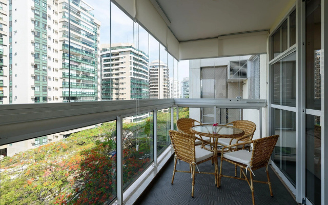 Apartamento C/ Piscina E Garagem | Fl 960/520