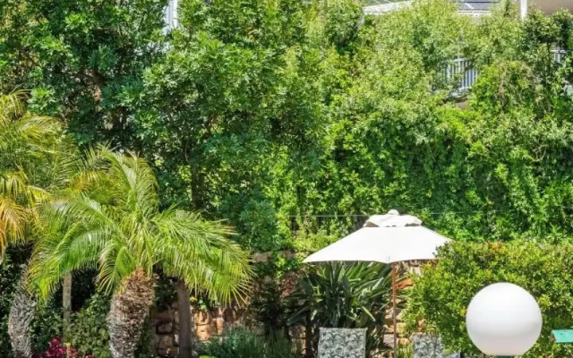 Atlantic Sunsets Camps Bay Villa with Ocean Views