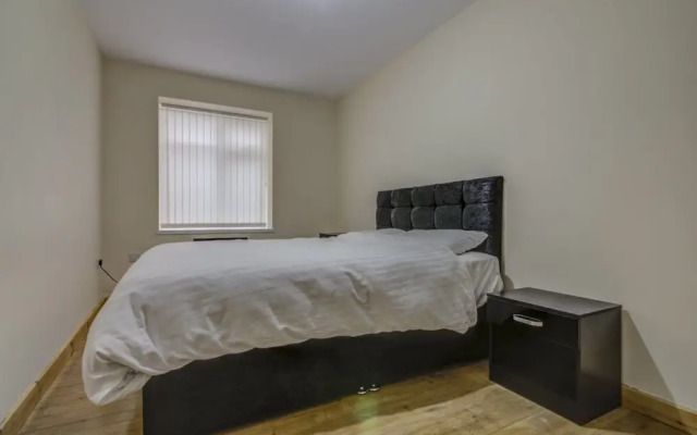 2 Bedroom, Luxury Apartments Throstle's Nest