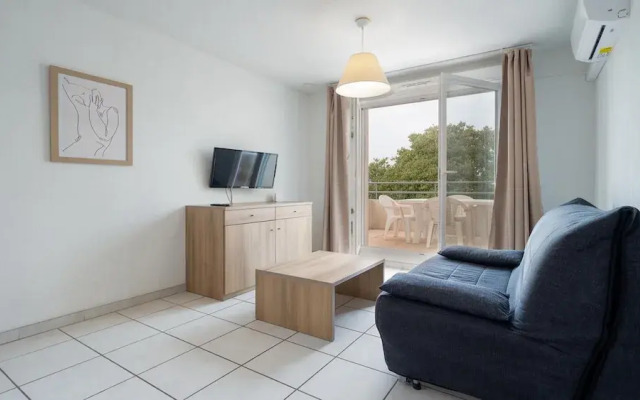 Coastal Comfort for Four