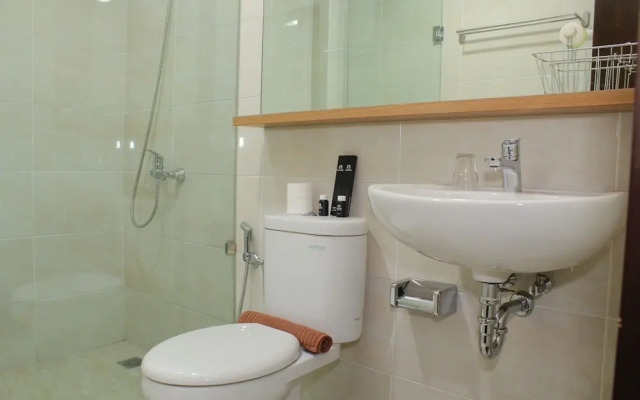 Wonderful 1Br Apartment At Mustika Golf Residence