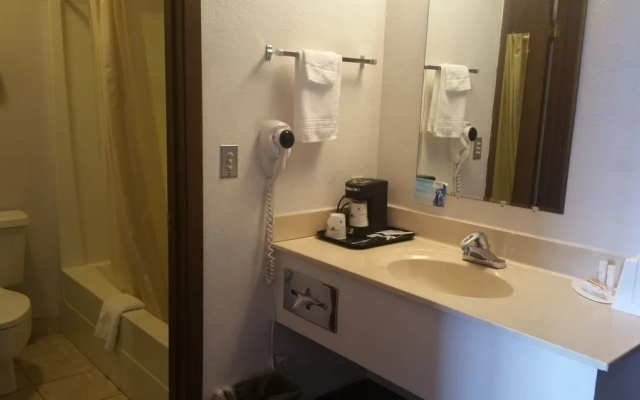 Travelodge by Wyndham Deer Lodge Montana