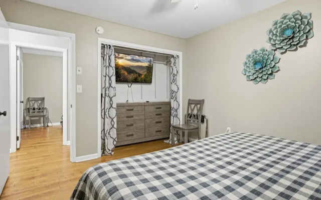 Smokin' Blue Villa 3 Bedroom Home