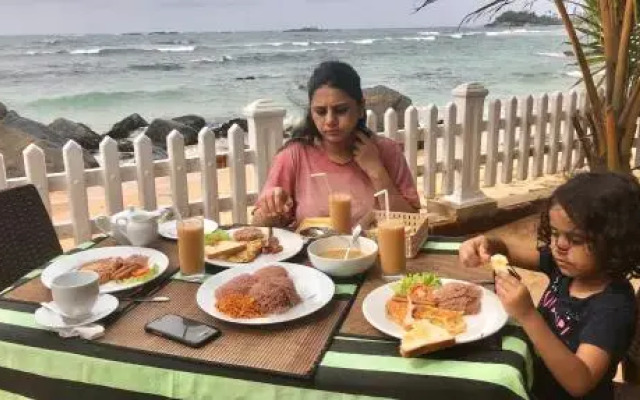 Happy Beach