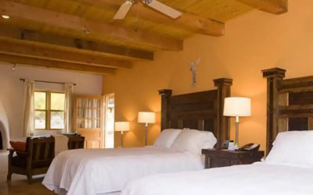 The Abiquiu Inn