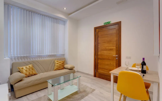 Modern Apartment Near the Promenade