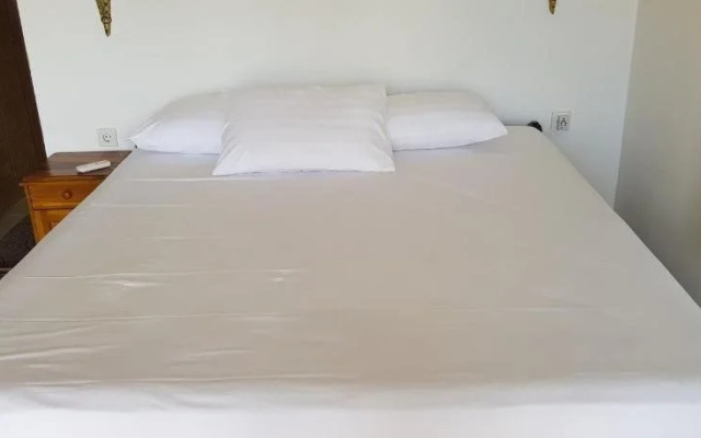 Segara Beach Inn
