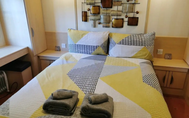 Fantastic Holiday Caravan on a Small Country Site