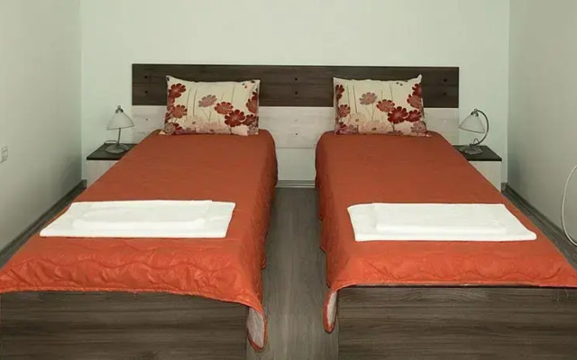 Guest House "Momchil"