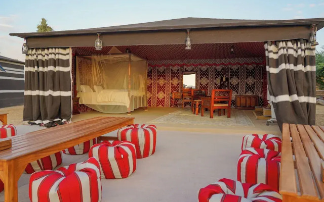 Al Marmoom Oasis Bedouin Tent Experience