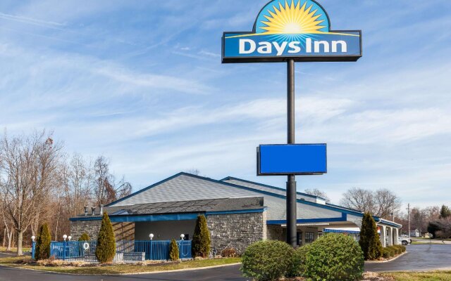 Отель Days Inn by Wyndham Kent - Akron США, Кент - отзывы, цены и фото номеров - забронировать отель Days Inn by Wyndham Kent - Akron онлайн вид на фасад