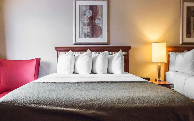 Quality Inn & Suites 1000 Islands