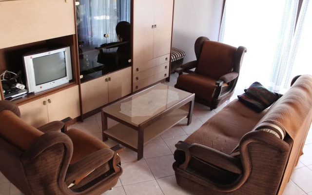 Spacious Apartment in Medulin with Covered Terrace