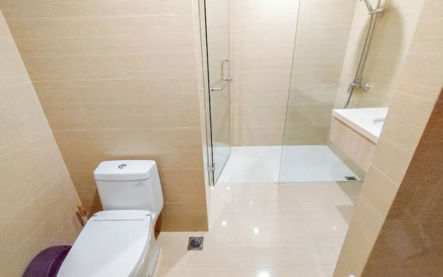 2Br Luxurious And Spacious Apartment At One East Penthouse Residence