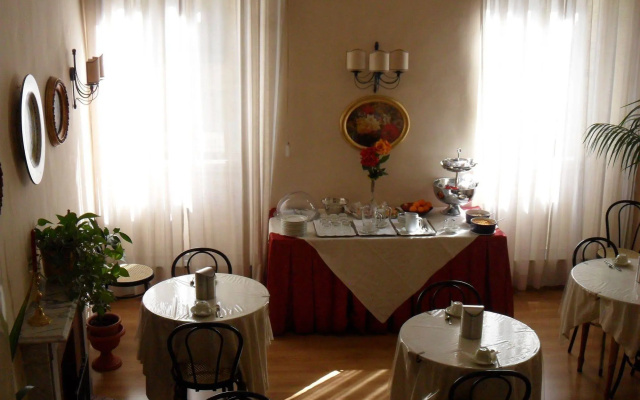 Piccolo Hotel